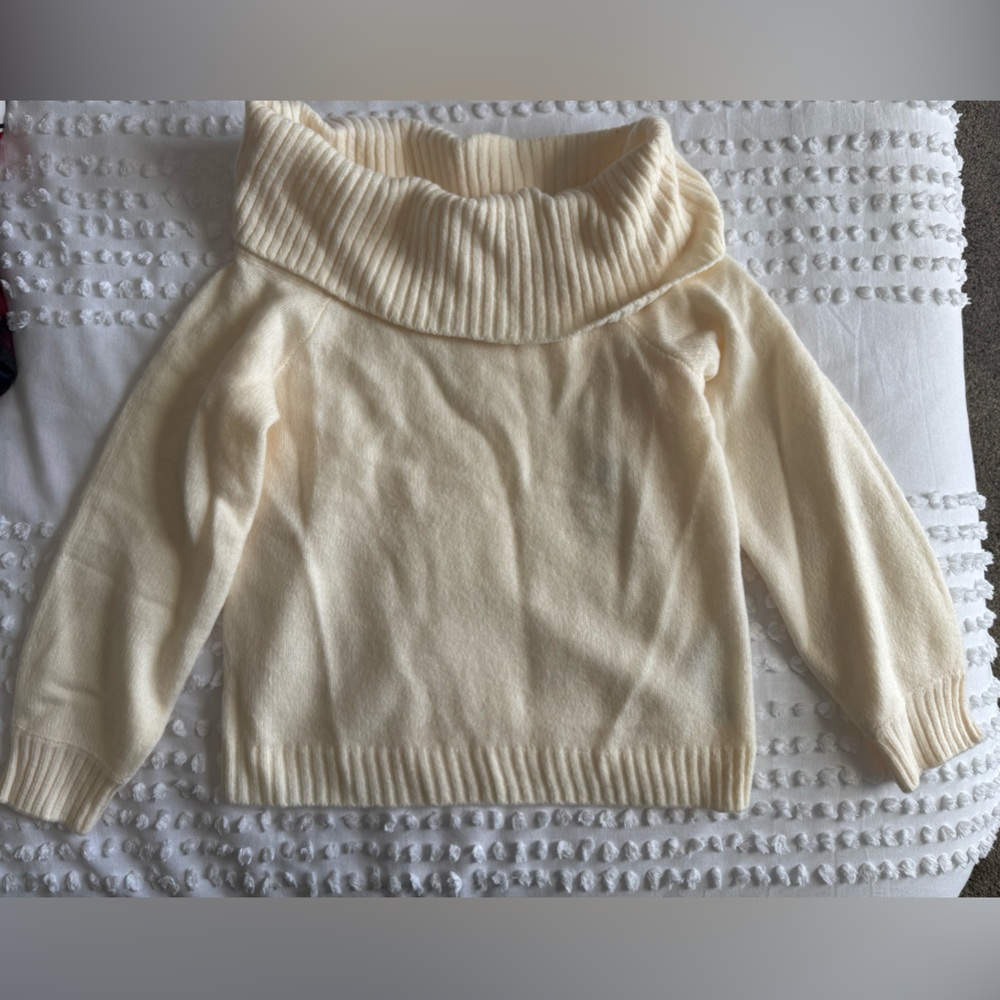 NWT!! Abercrombie & Fitch Cream Cowl Neck Sweater